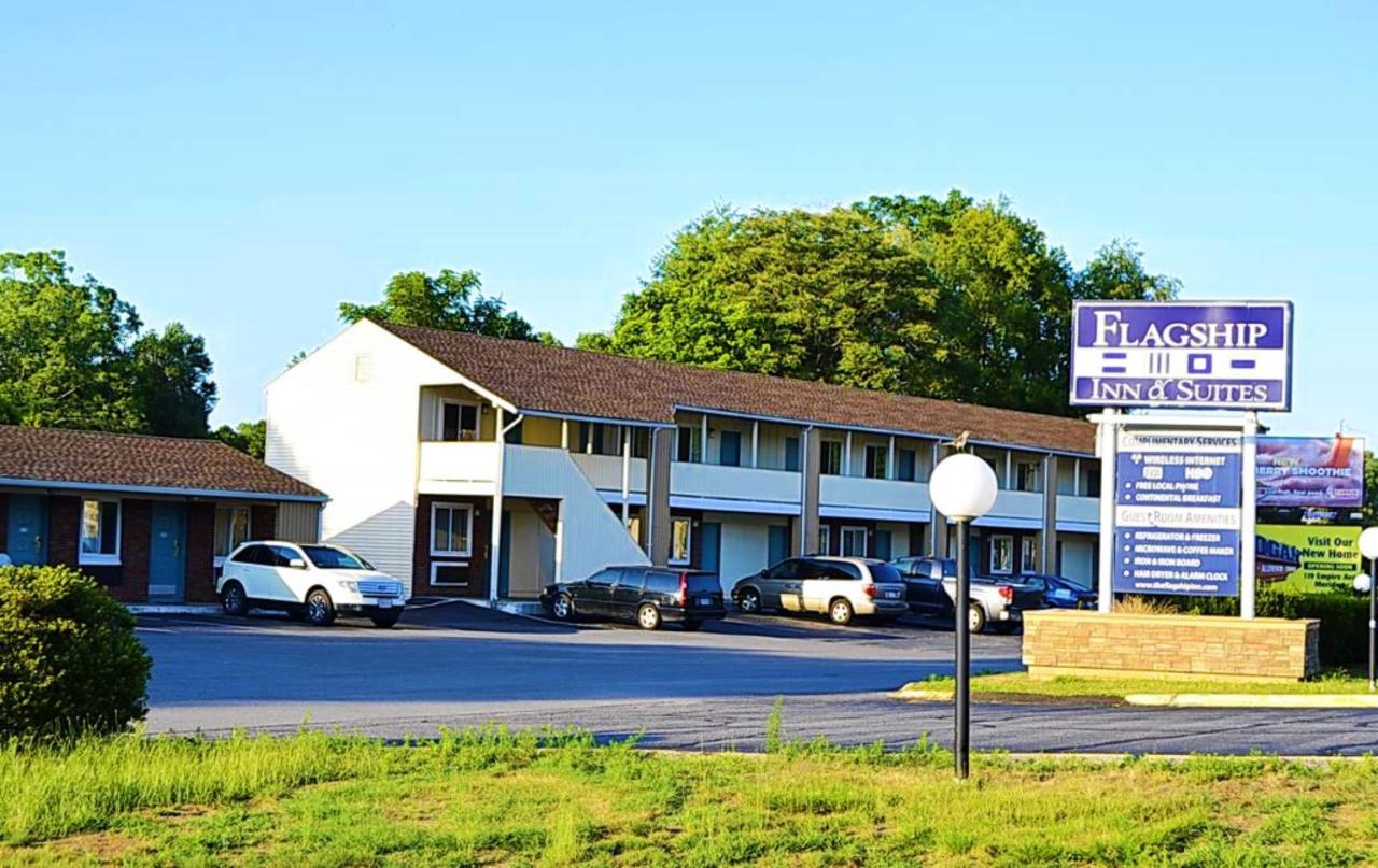 Flagship Inn & Suites Groton Buitenkant foto