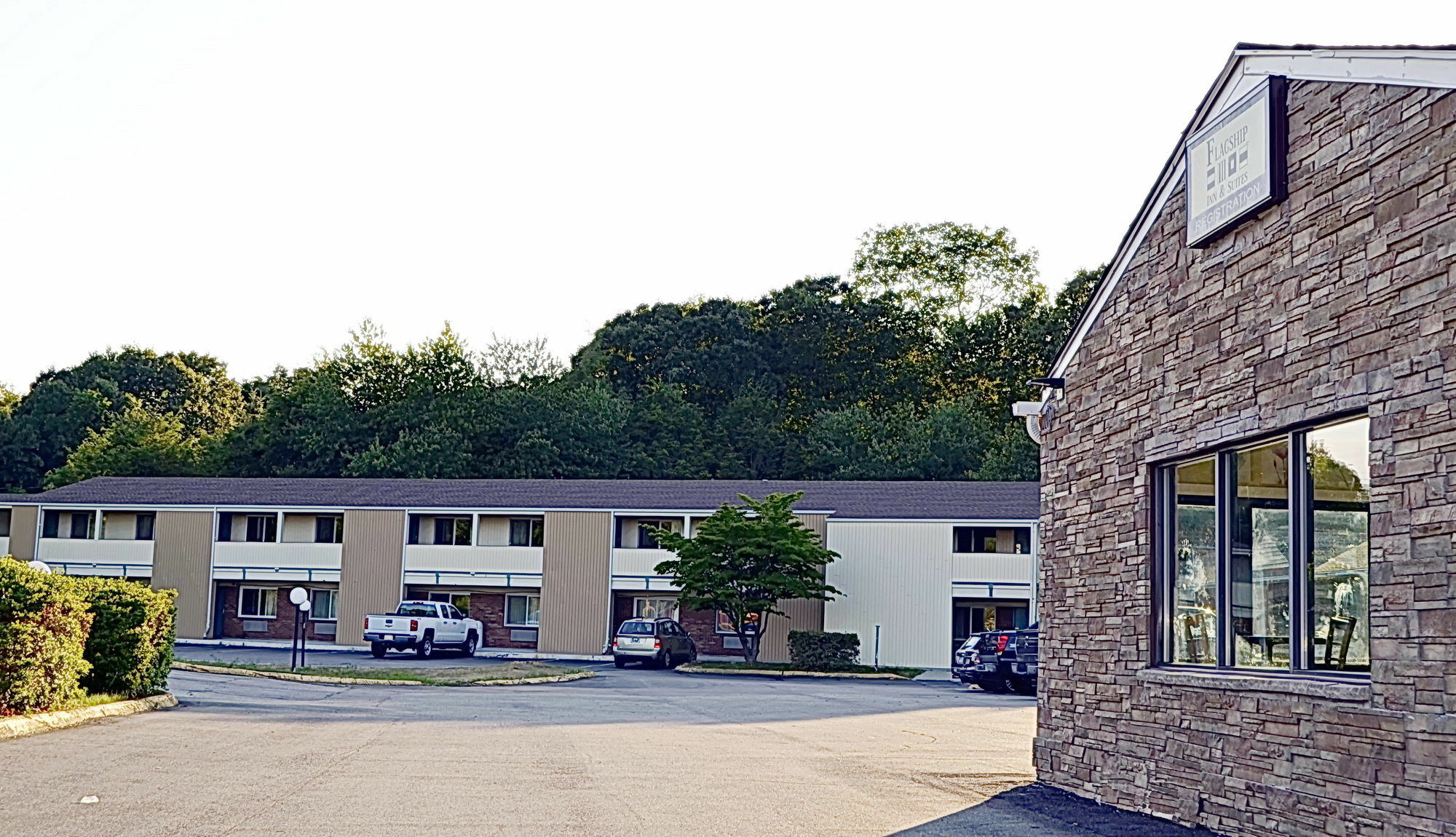 Flagship Inn & Suites Groton Buitenkant foto